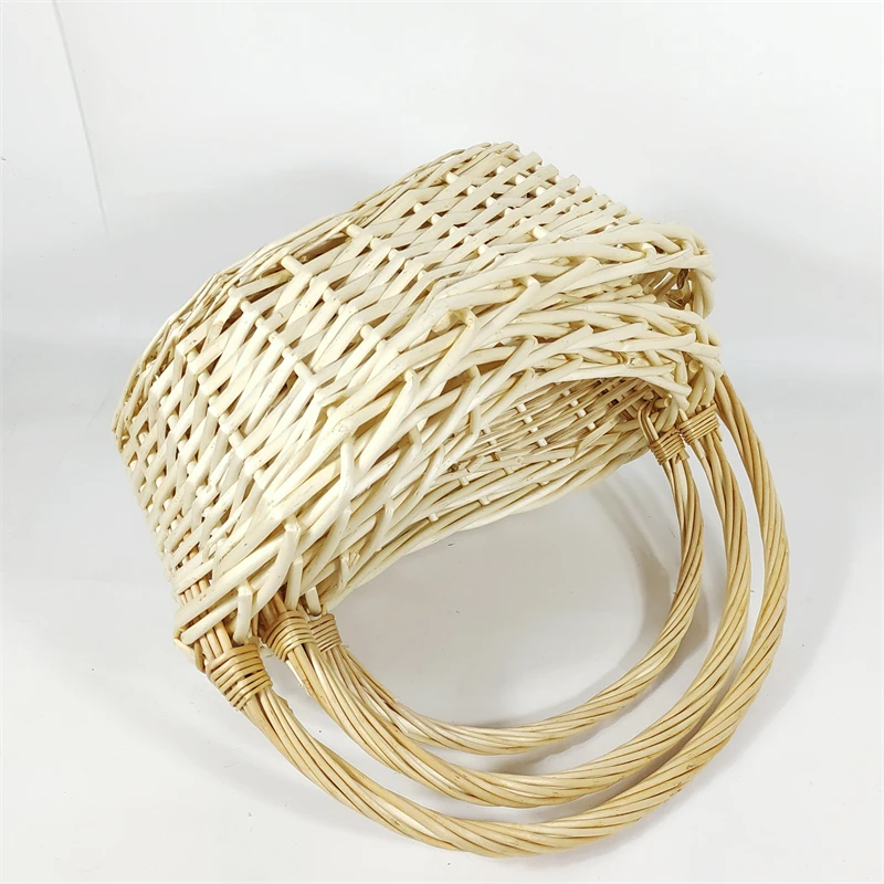 China Supplier Natural Color Wicker Basket Storage Willow Basket