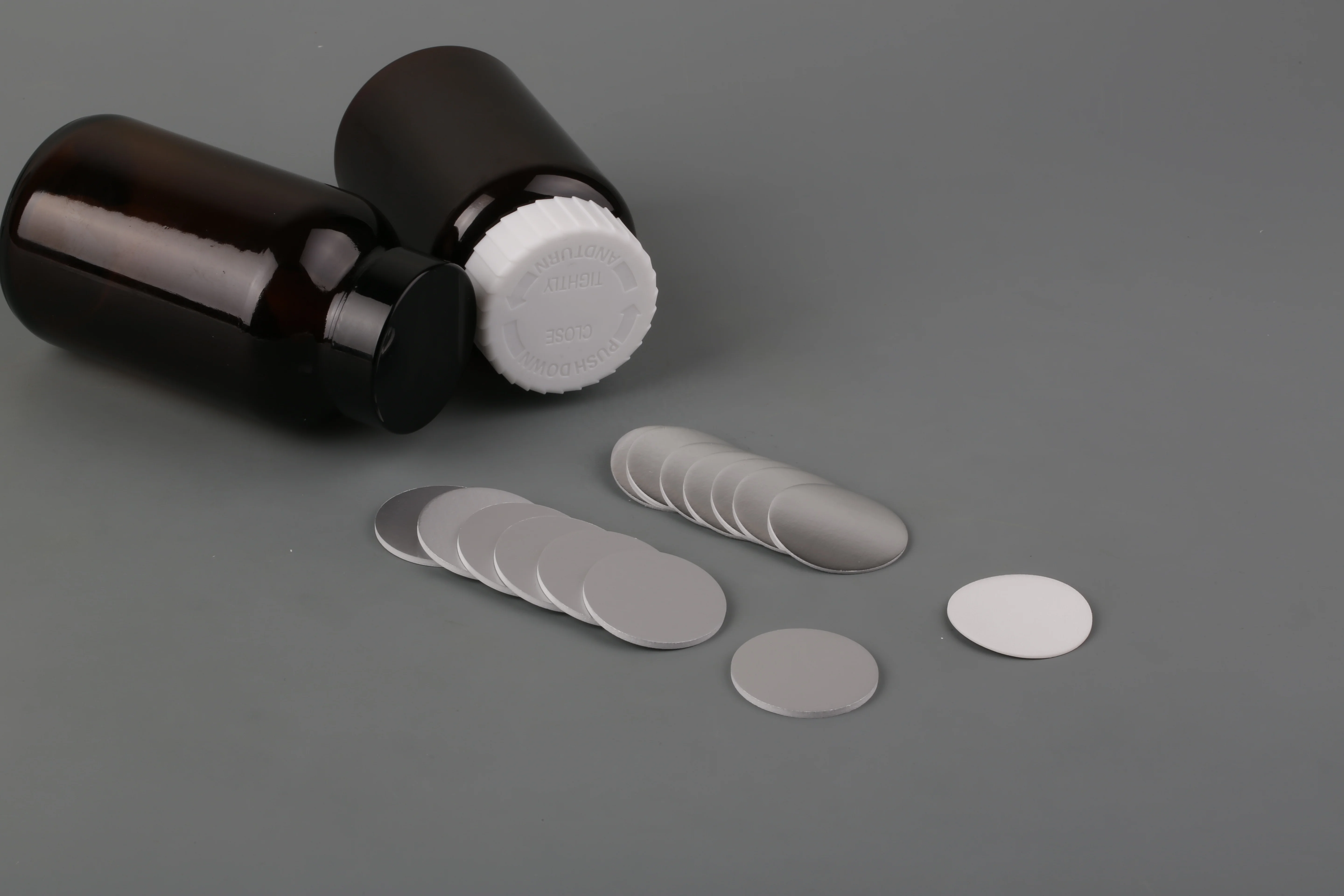 Fast delivery well sealed Induction Aluminum Foil Seal Liner For Sealing Glass Bottle