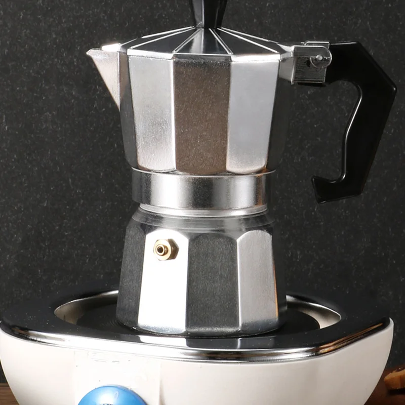 Hot-selling Classic Iconic Stovetop Espresso Maker, Makes Real Italian Coffee, Aluminium Moka Pot 6 Cups