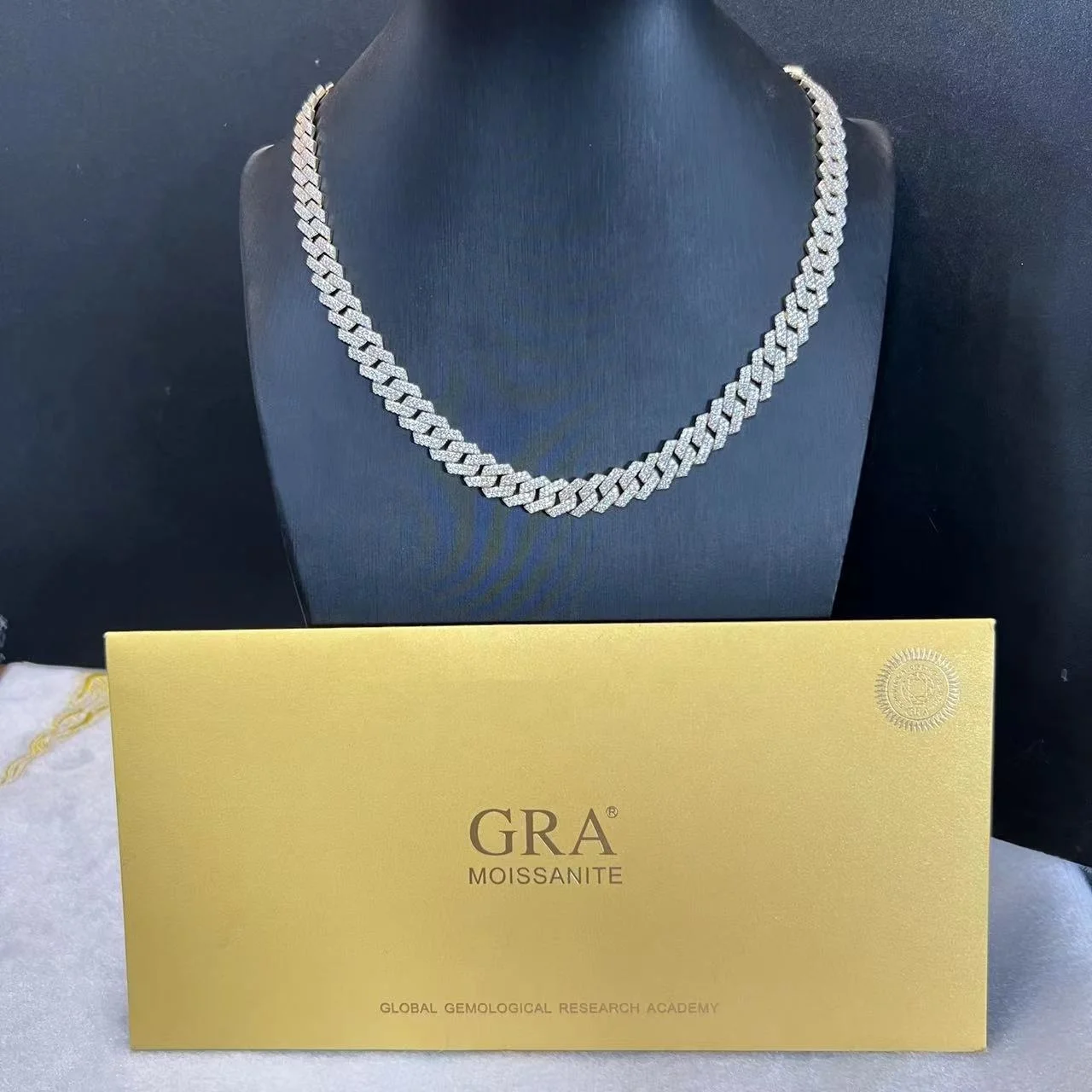 Men 10K Yellow Solid Gold Vvs1 Moissanite Diamond Cuban Link Chain Iced Out 10mm 18mm Custom Hip Hop Jewelry