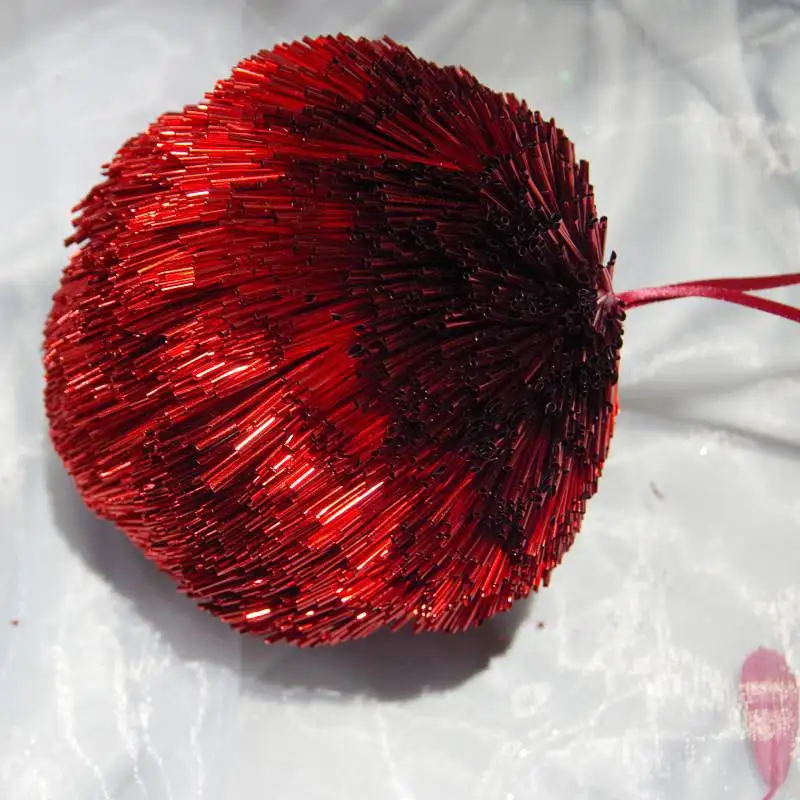 Hot selling Silver 15cm Christmas ball Ornaments for Christmas tree hanging ornaments