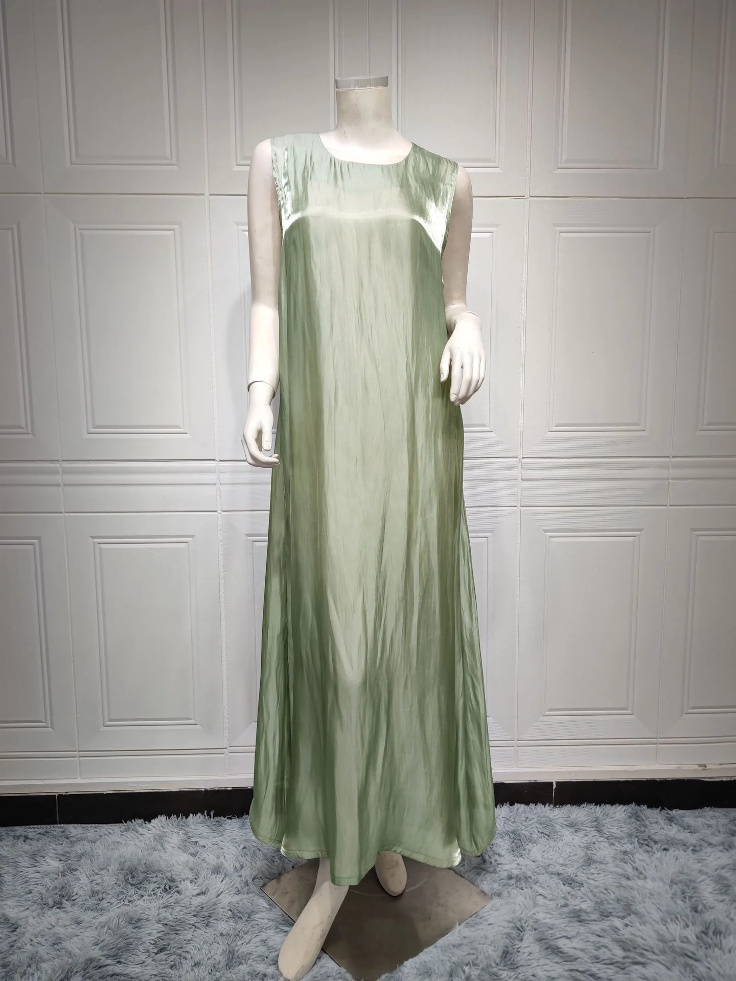 China wholesale satin silk  two piece abaya elegant two piece muslim dress women beaded two piece set abaya