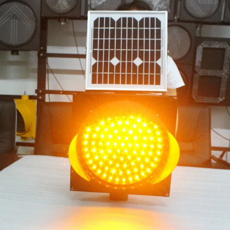 Yellow Flashing Solar Powered Led Warning Traffic Light
