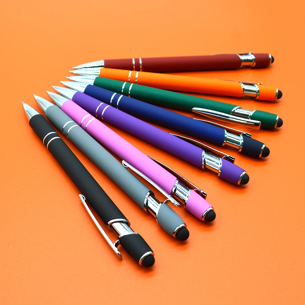 Высококачественная шариковая ручка с резиновым покрытием и мягким металлическим стилусом