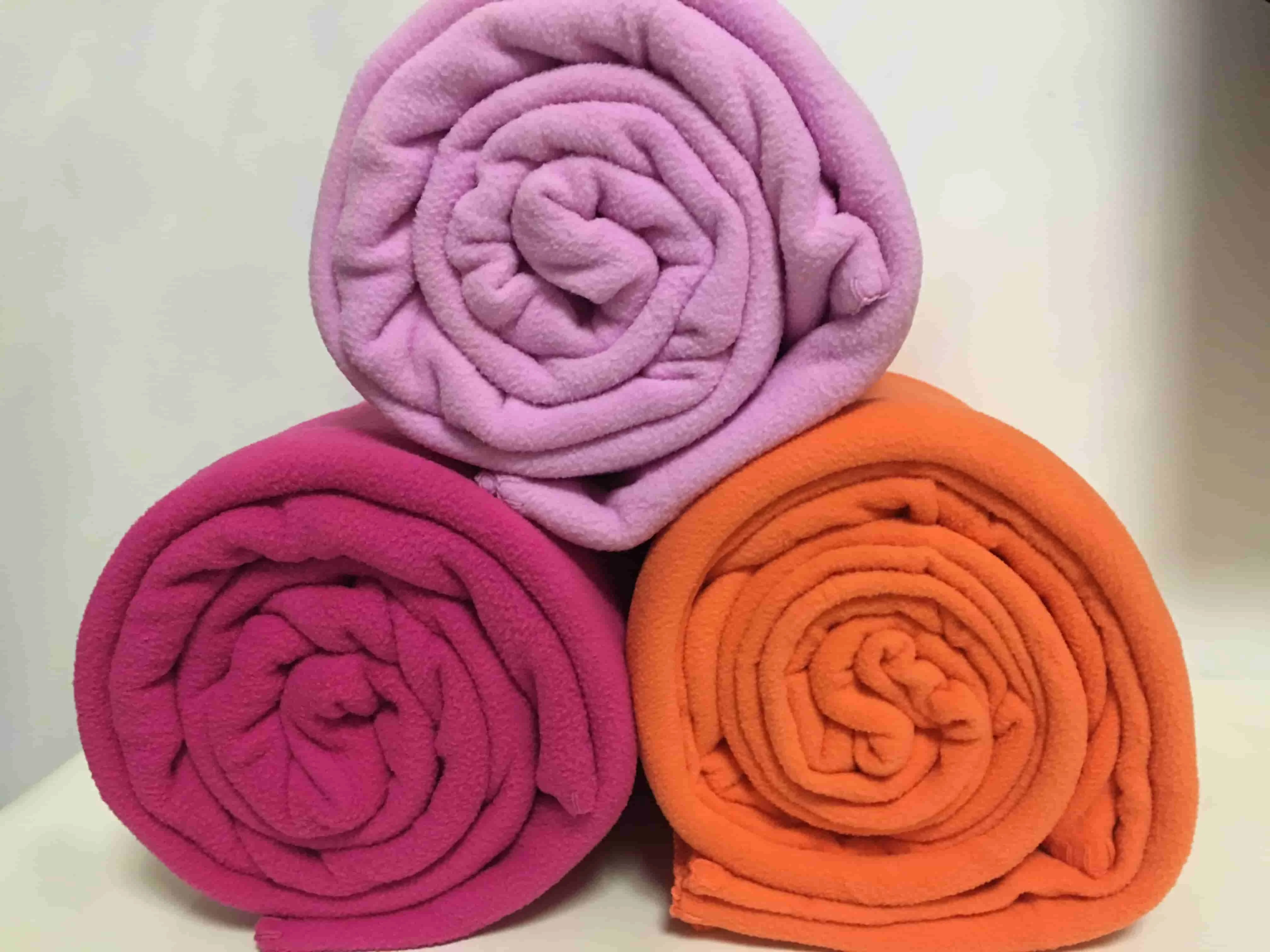 Embroider Logo Custom Color Cheap Airline Blanket