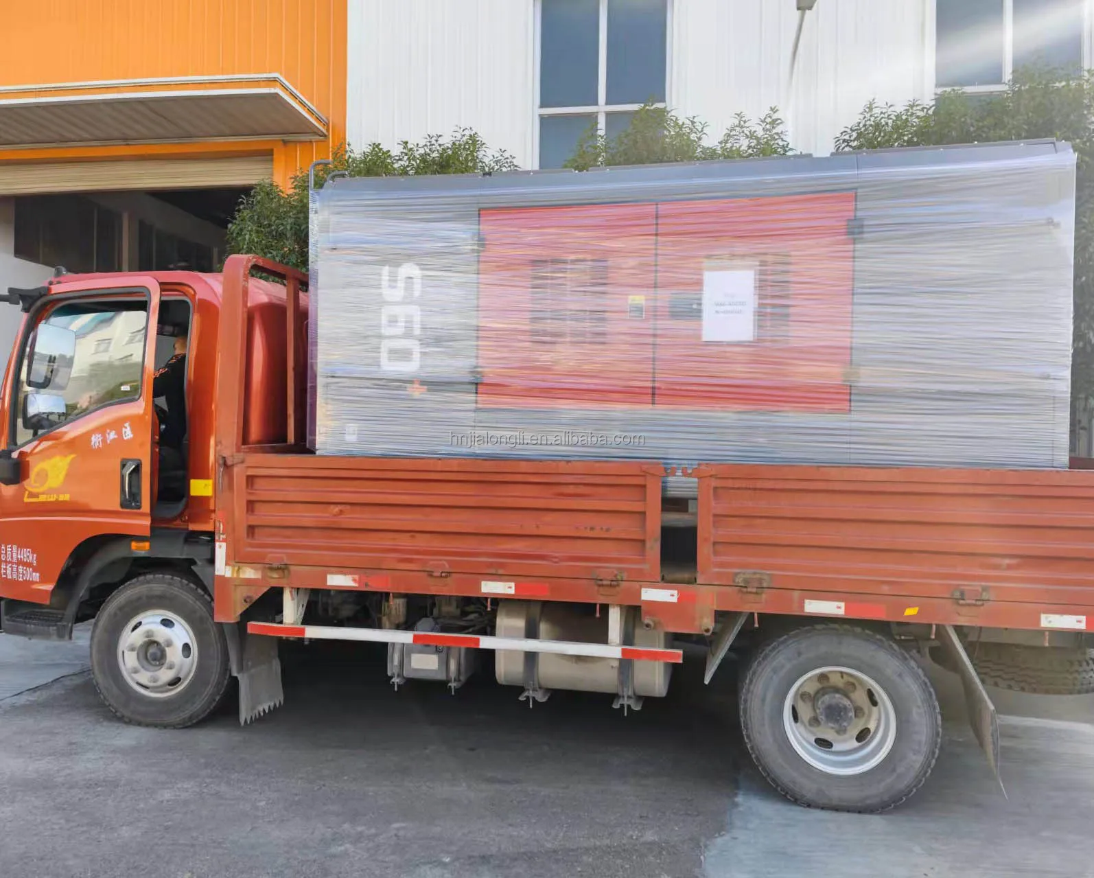 High pressure industrial air compressor for water well drilling rig