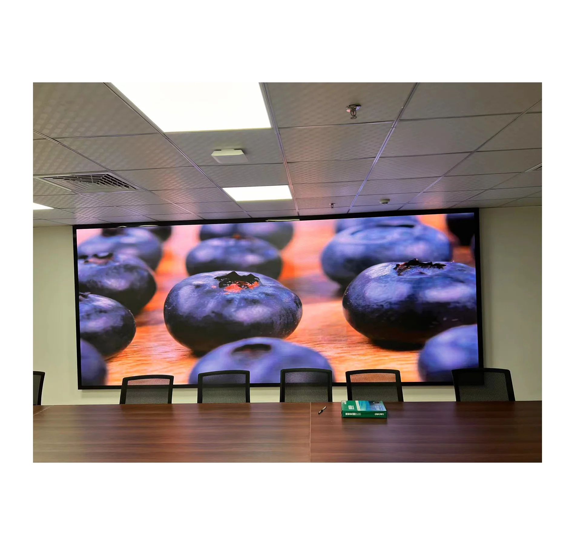 Good Quality  p1.86  high brightness HD led display suitable for art gallery works promotion