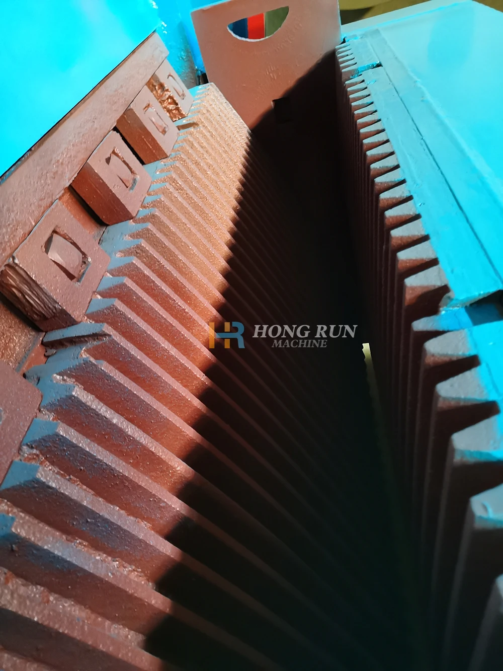 jaw crusher spare parts 600 x900/jaw crusher toggle plate/stone crushing machine price in China