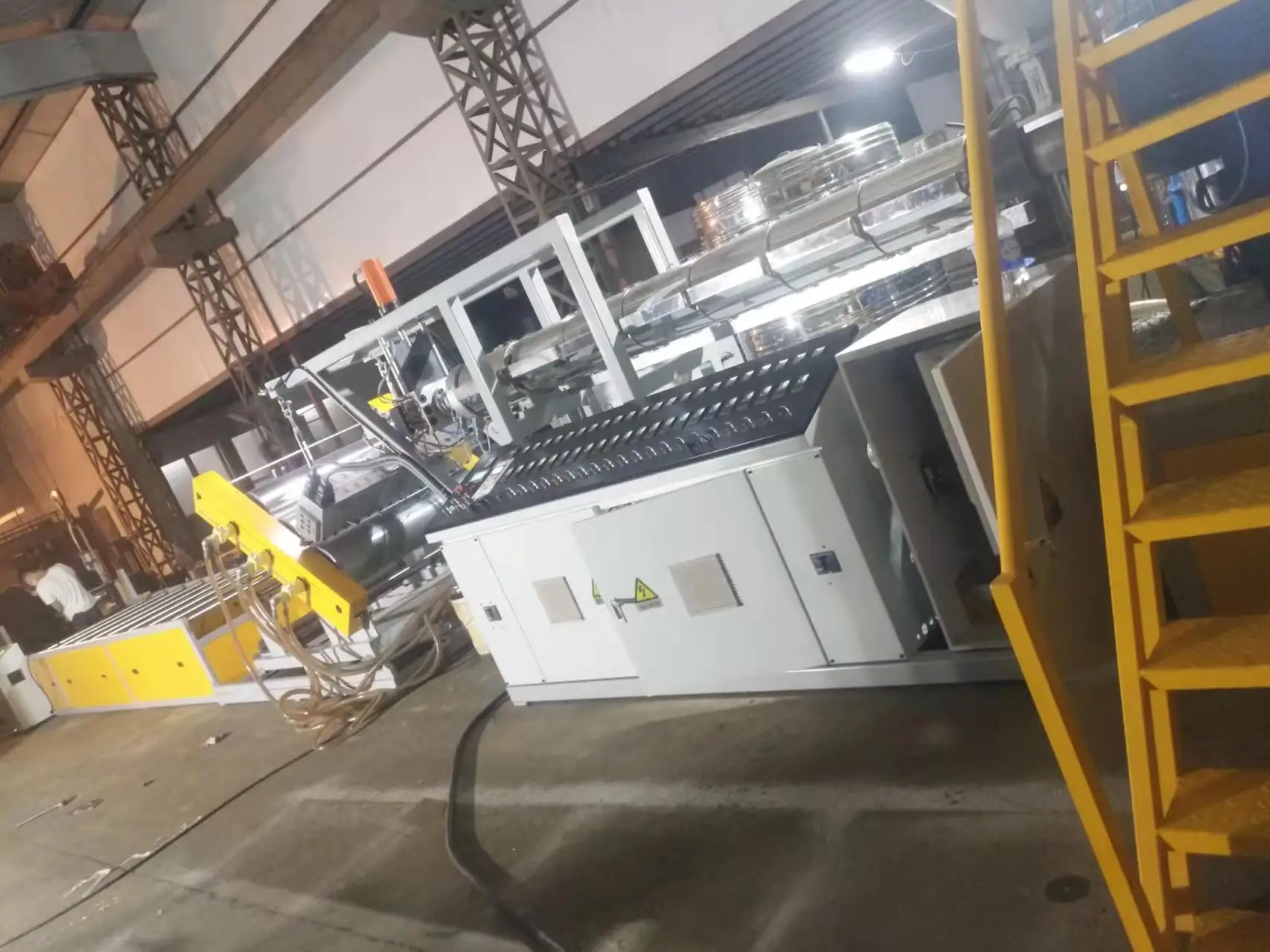 Single screw plastic extruder  PE PP HDPE Plastic sheet production line