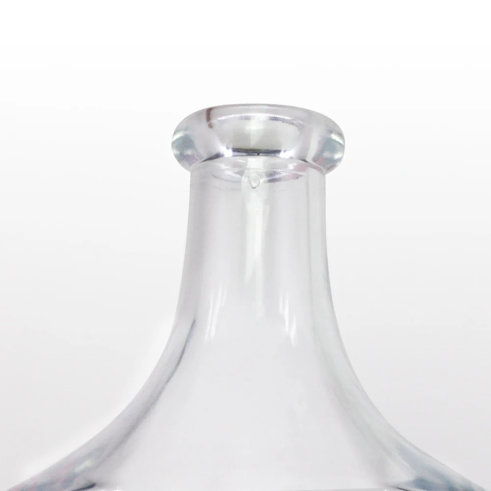 Customized 700ml 750ml Glass Liquor Bottle Spirits Vodka Rum Tequila Whiskey Square Empty Glass Bottles with Wood Cork