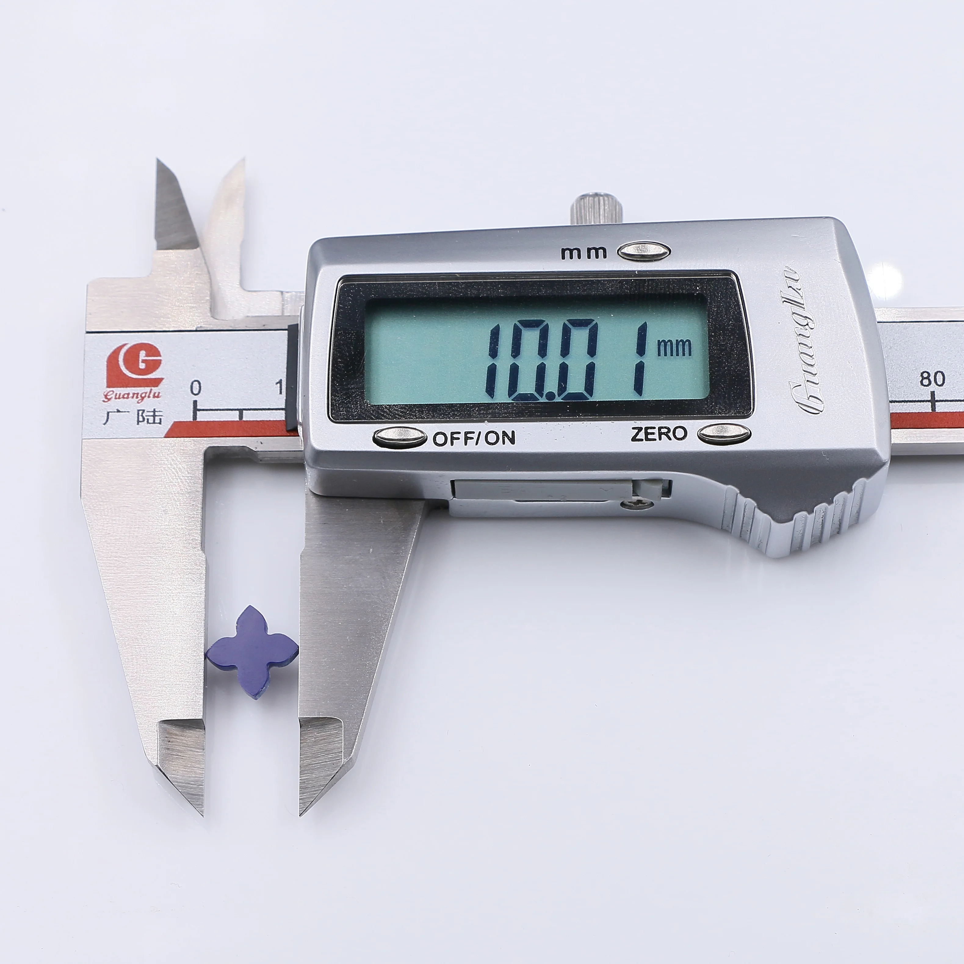 Hanyu Gems Factory Direct Price 10mm Four Leaf Cover Synthetic Dark Blue Lapis Lazuli For Jewelry Making