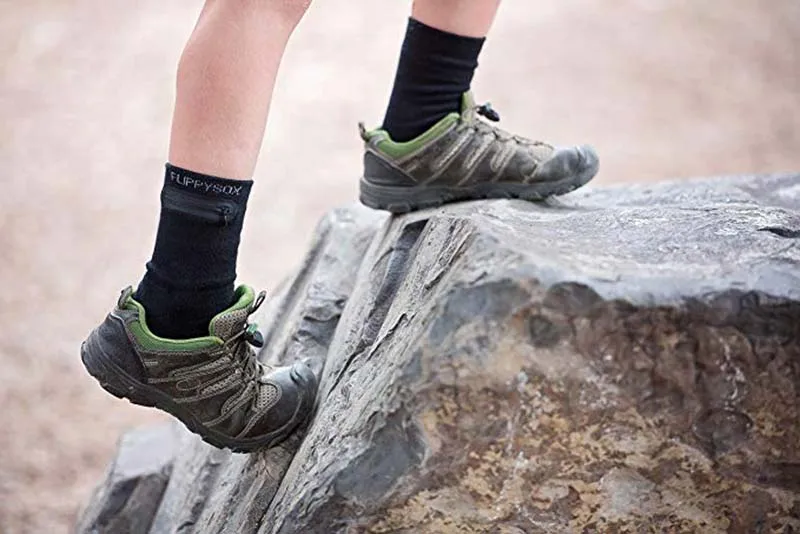 custom design zipper pocket socks