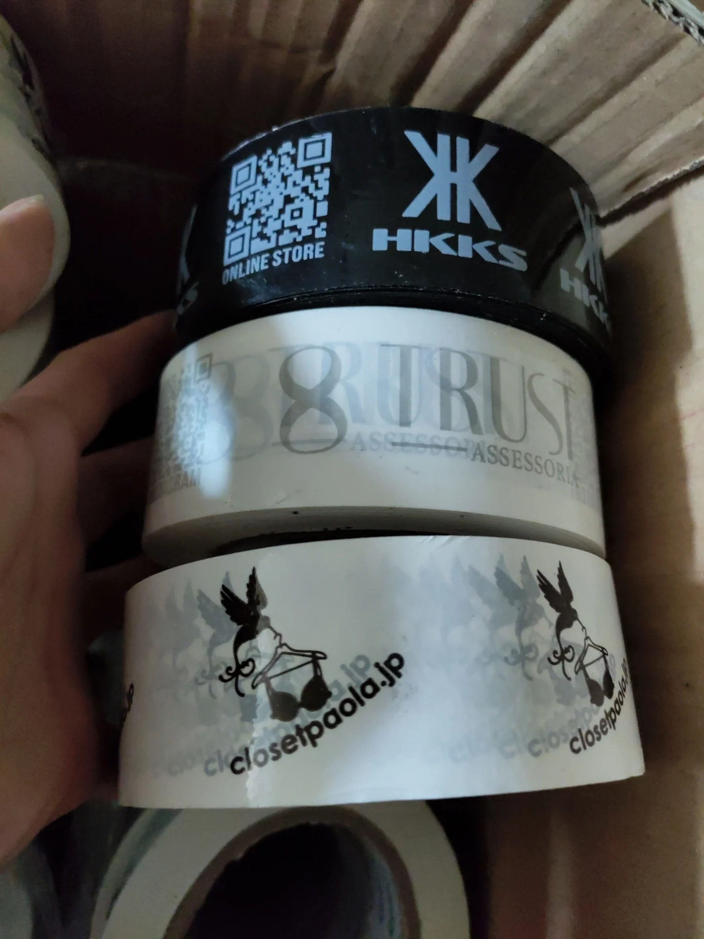 Фирменные поставщики Jumbo Roll клейкая печать индивидуальный логотип напечатанный хрупкий ОПП упаковочная упаковка Bopp