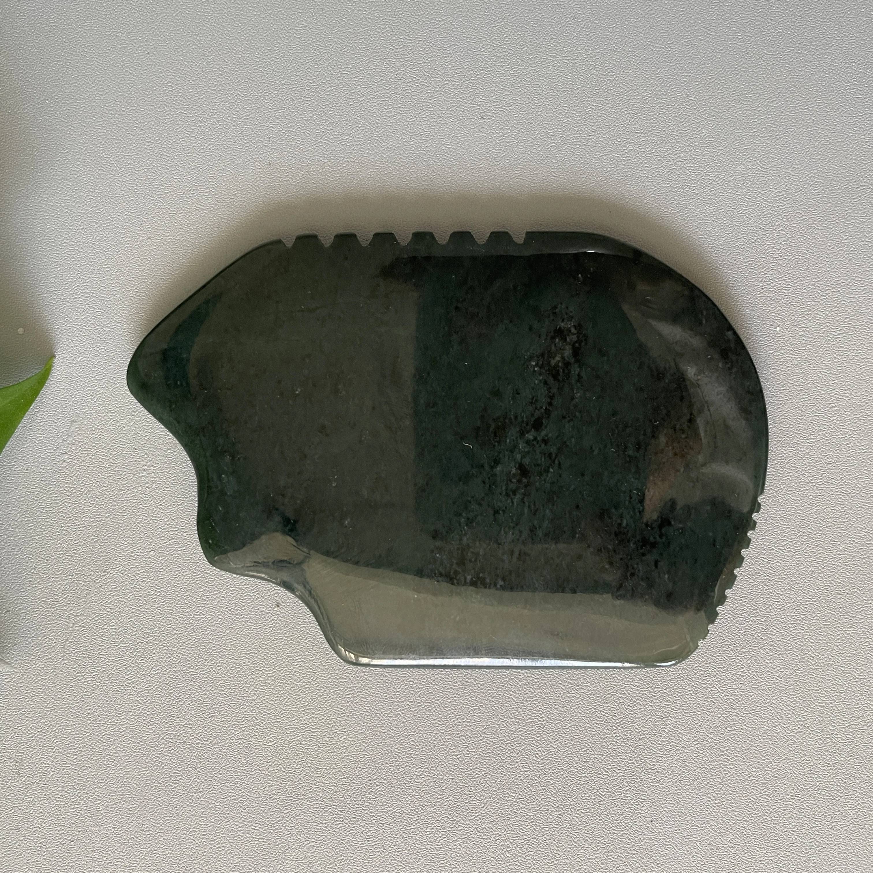 Dark Green Nephrite Jade Gua Sha Stone large nephrite jade Guasha tool Neck Massager For Shoulder Arm Leg Health Care