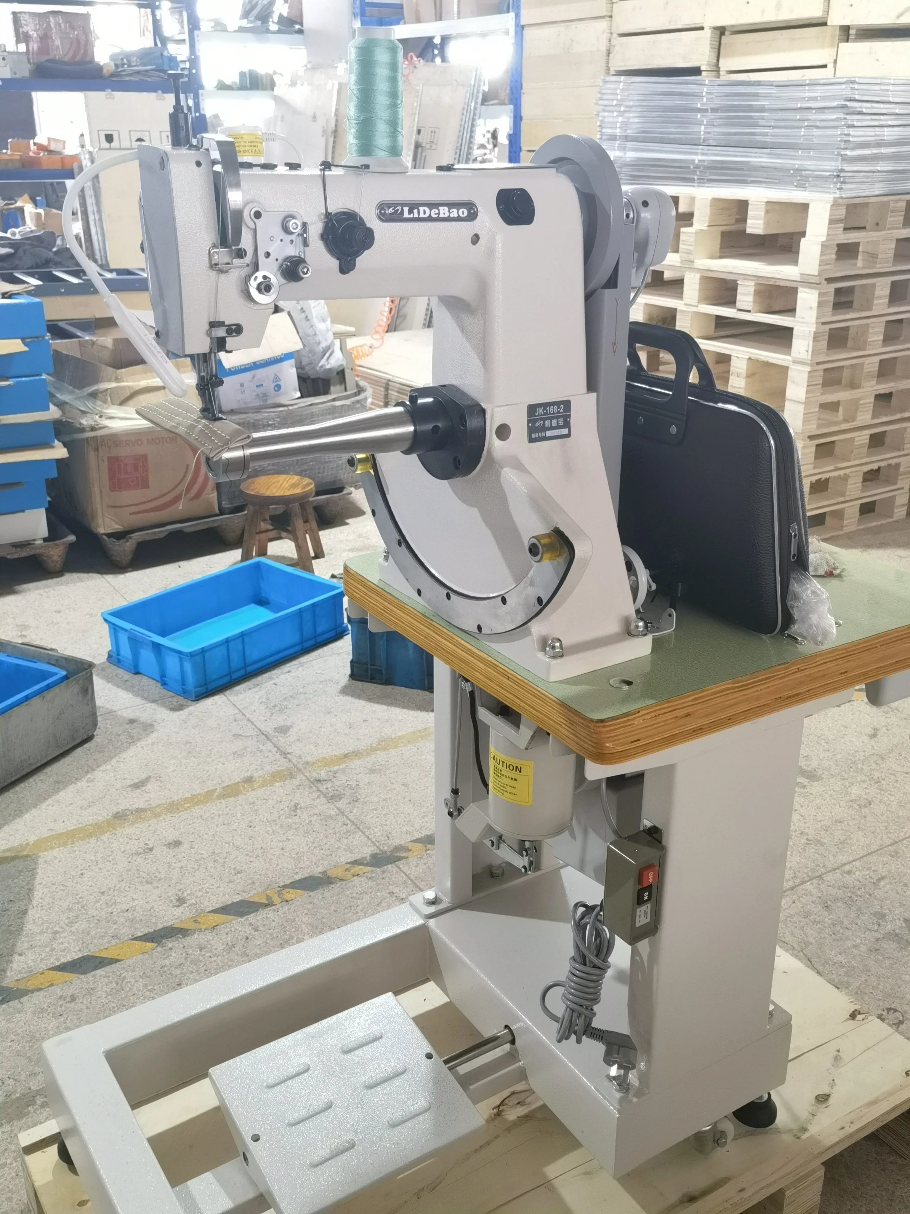 MG-168-1 Automatic Industrial Double Thread side sewing machine for shoes sole stitching machine