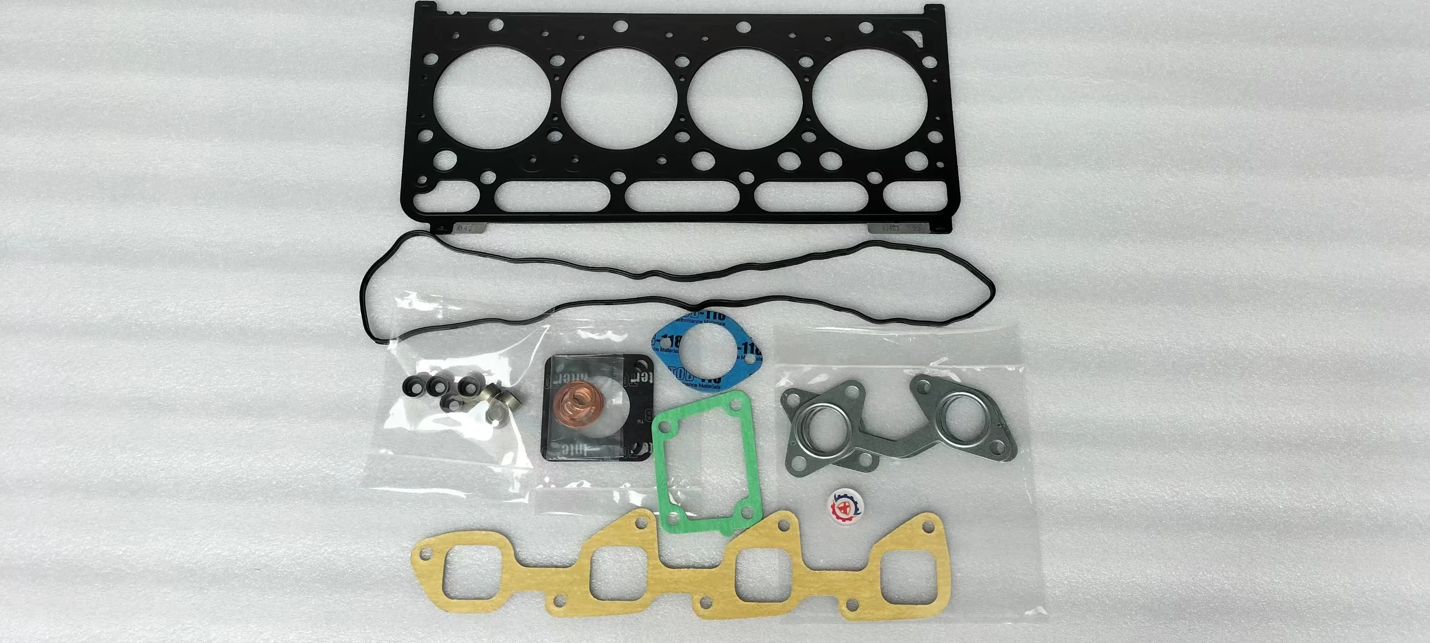 V2203 Engine Gasket Kit  Upper and lower gaskets Gasket Set 07916-29515 07916-29505