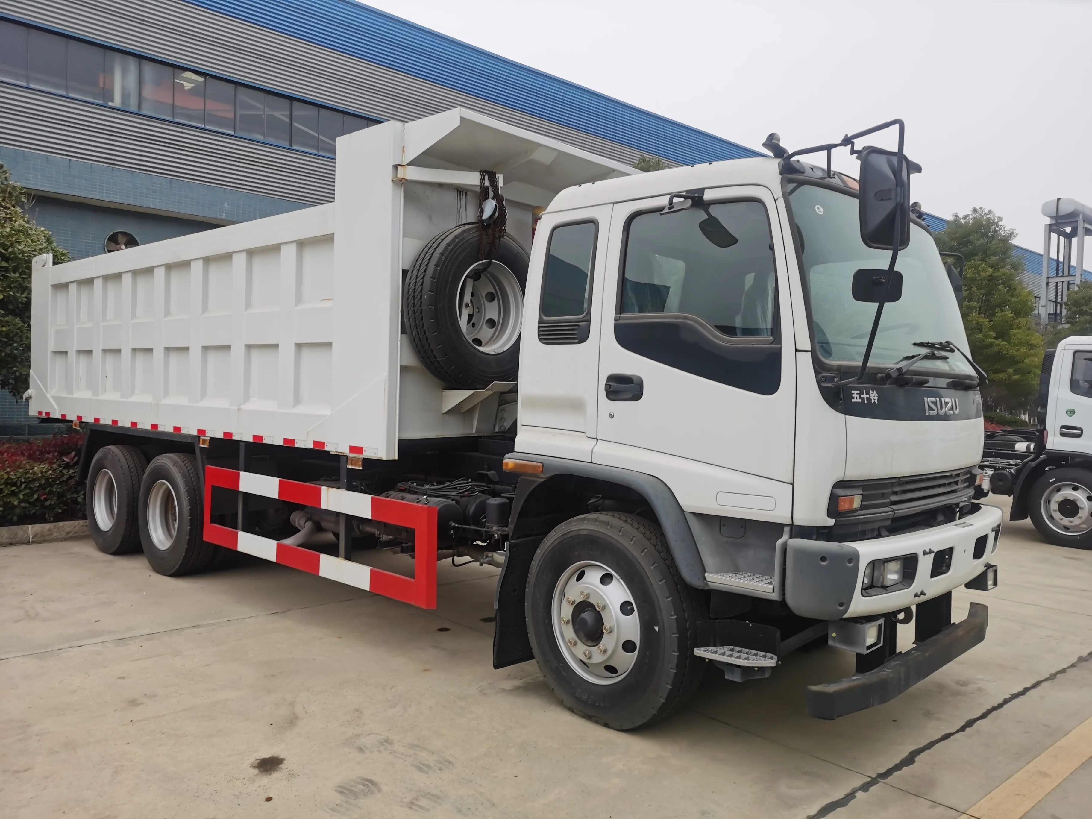 Factory  Direct Sale  ISUZU  FVR  10 Wheel  Heavy Duty Dump Dumper Truck 6x4 30 Tons  Tipper  Vehicle Good Price