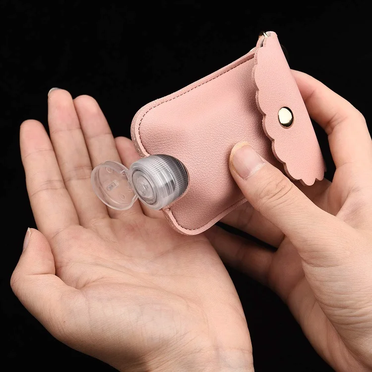 New Product Ideas 2021 30Ml Mini Bag Sublimation Wall Gel Pu Leather Silicon Hand Sanitizer Bottle Holder Keychain With Kids
