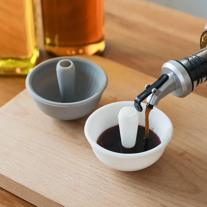 Волшебные грибные маленькие воронки кухонные для Наполнения Бутылок или контейнеров силиконовая воронка