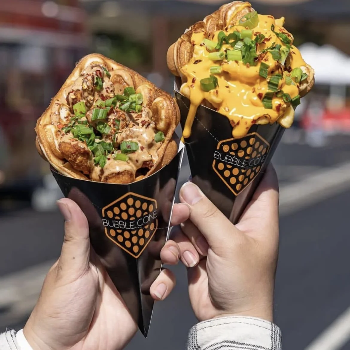 Food Grade Triangle ice cream Pizza Packing Paper Hot Food Container Bubble Waffle Holder Crepe Egg Waffle Holder Crepe Cone