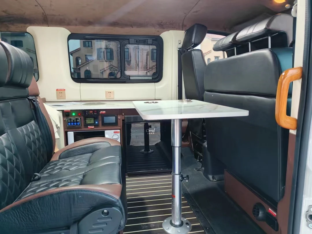 4WD Luxury Outdoor 4x4 Campervan Motorhome IVE.CO 170hp Diesel Engine Euro5 LHD Battery Furniture Air Conditioner Refrigerator