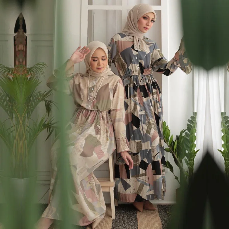 2022Wholesale Best Sale Multicolor Pleated Muslim Dress Casual Muslim Dresses Product