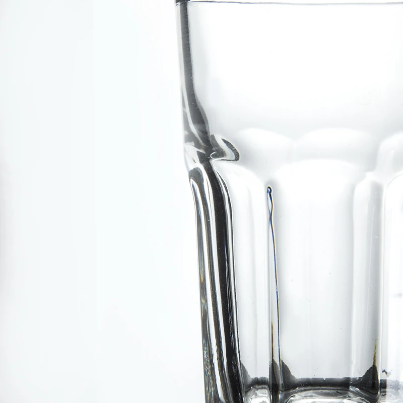 Guangzhou Factory Low Price Liquor Stemmed Short Ice Beer Glassware