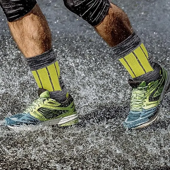 Custom Logo Men Outdoor Athletic Crew Socks Kids Breathable Wudhu Waterproof Socks For Hiking Trekking Wading
