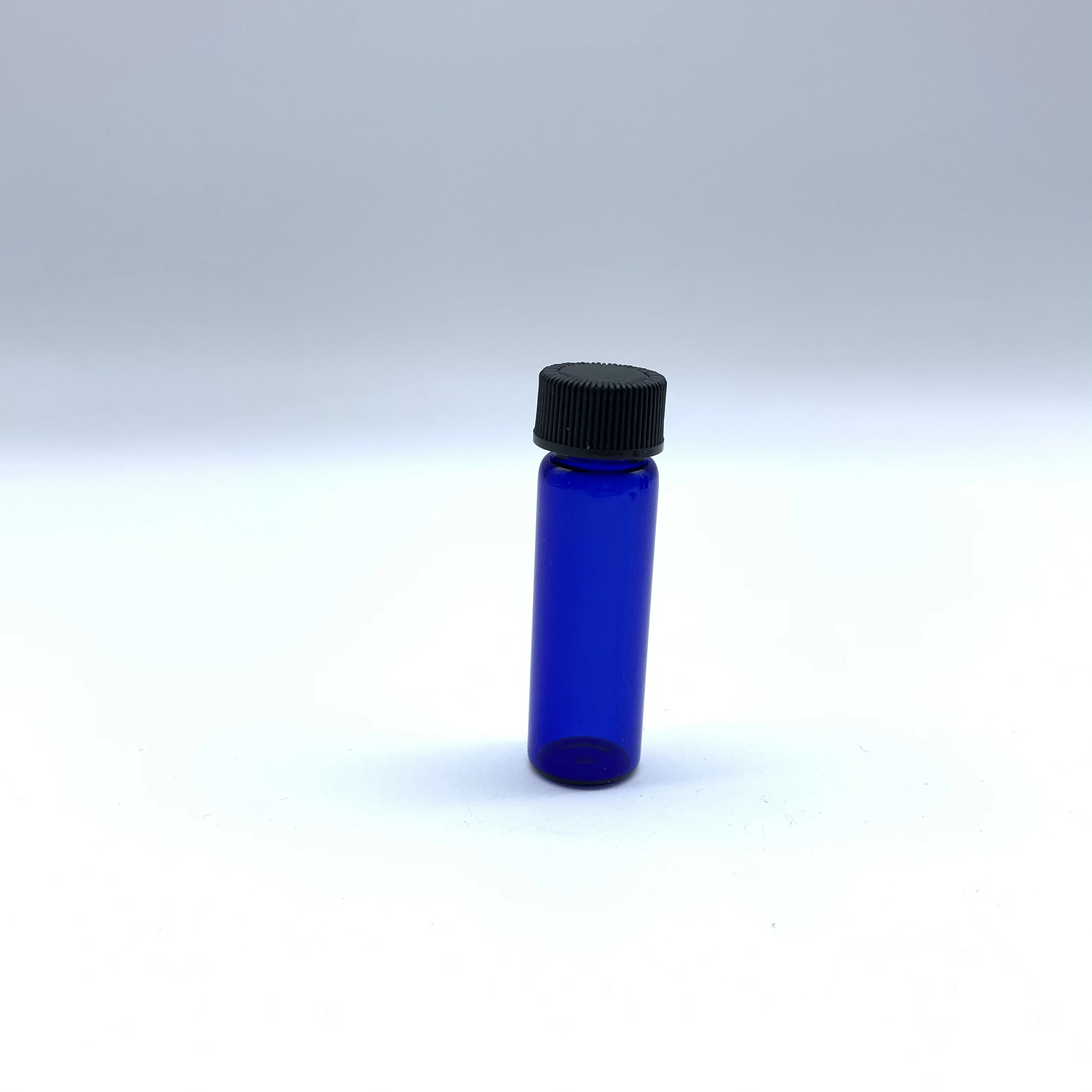 1 dram 4ml empty cobalt blue glass essential oil sample vials with nature orifice reducer and Black Lid