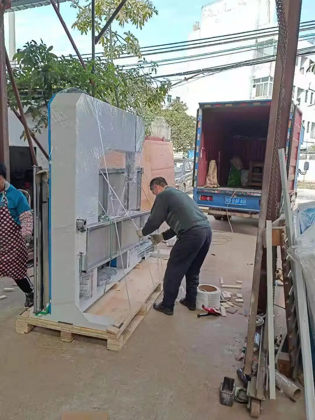 Small Investment Vertical EPE Foam Cutting Machine