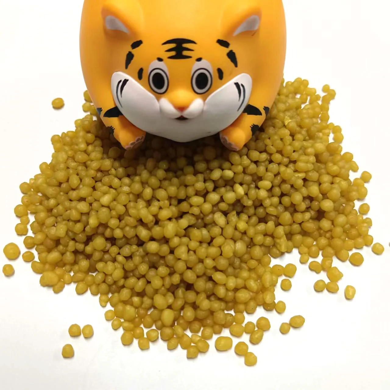 Phosphate fertilizer  yellow granular  diammonium phosphate  fertilizer DAP 18 46  fertilizer good for wheat