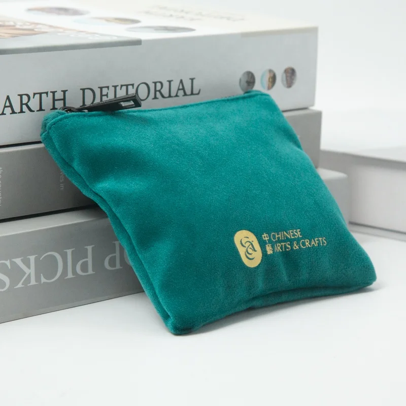 Wholesale Custom Velvet New Cosmetic Products Zipper Travel Cosmetic Bags Zipper Packaging Pouches