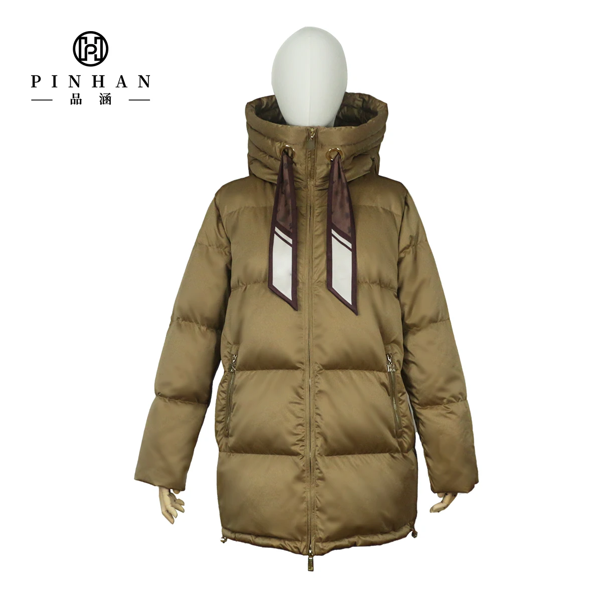 Designed Lady Down Jackets Customized Silk Scarf Drawstring with Printing Puffer Jackets for Women Super Large Hood