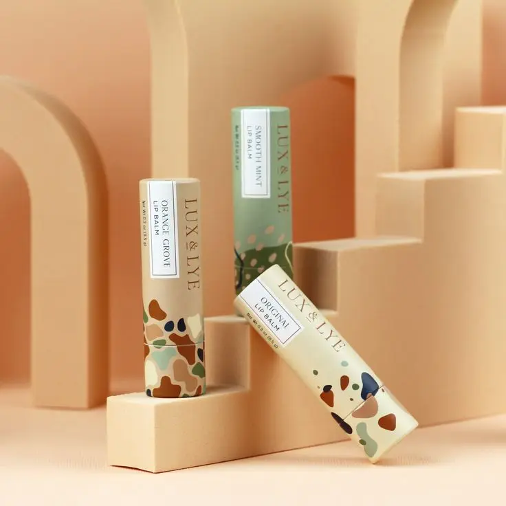Wholesale China 0.3oz 0.5oz Packaging Cardboard Push Up Lip balm Lip Stick Deodorant Kraft Paper Tube