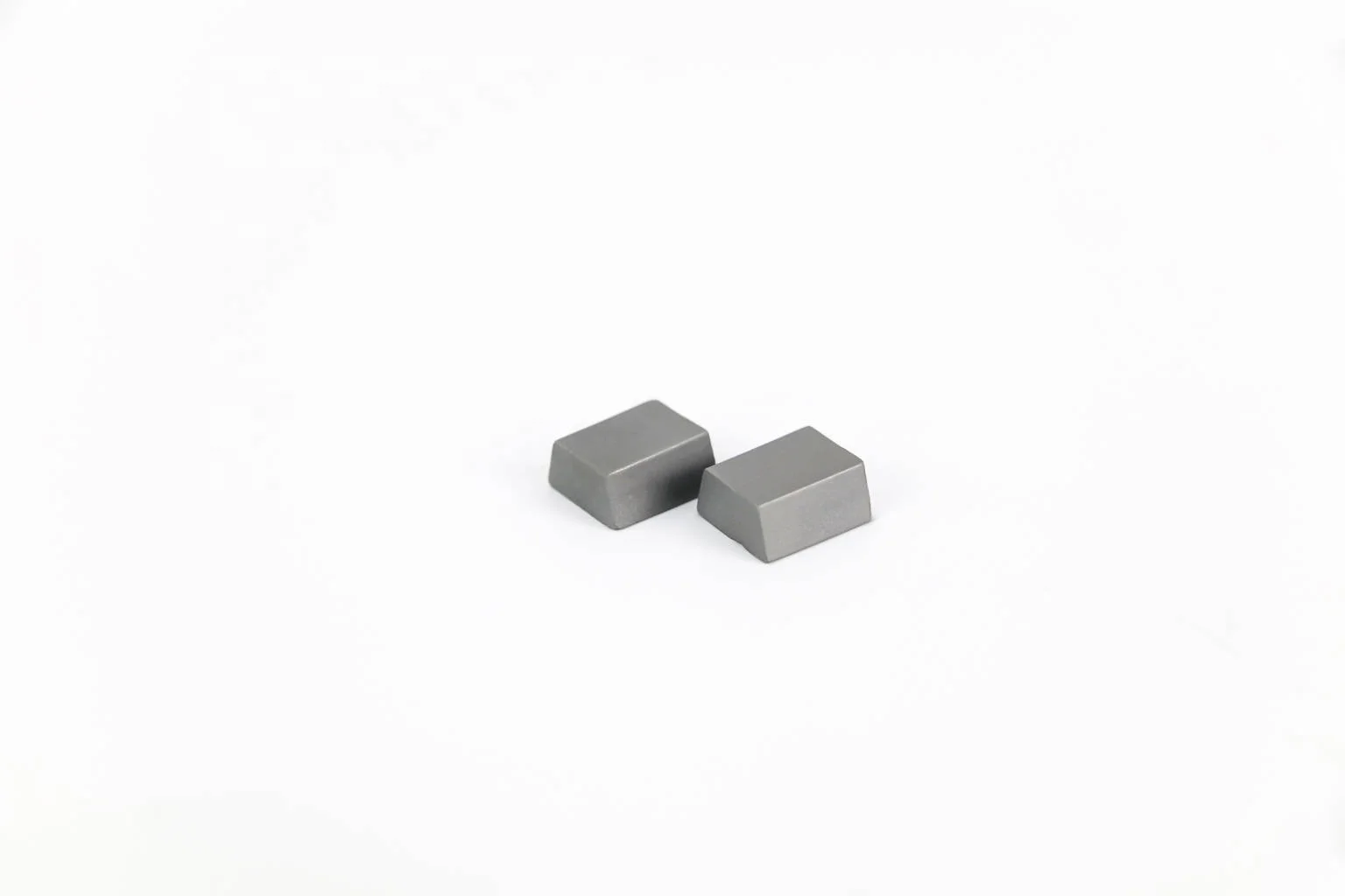 Manufacture Tungsten Carbide Bullet Teeth Carbide Mining Rock Button Tip Drilling Spare Parts