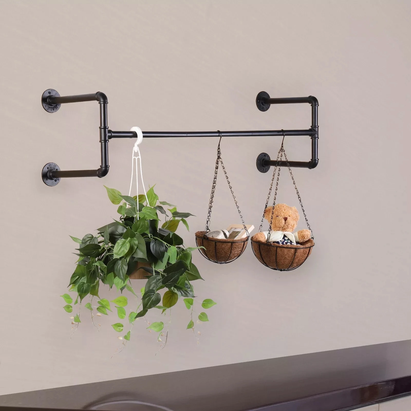 Clothes Rail 33.jpg