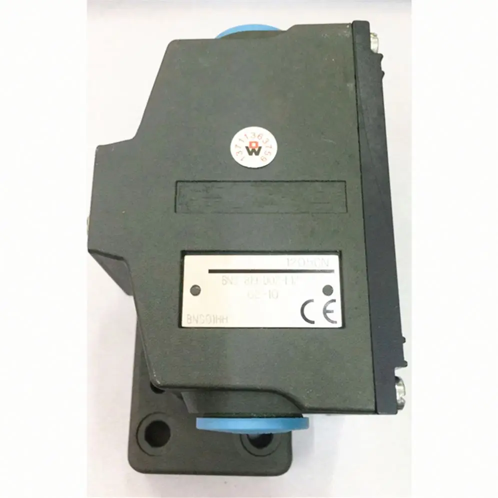 Mechanical multiple position limit switch BNS 813-B02-E12-61-A-10-01