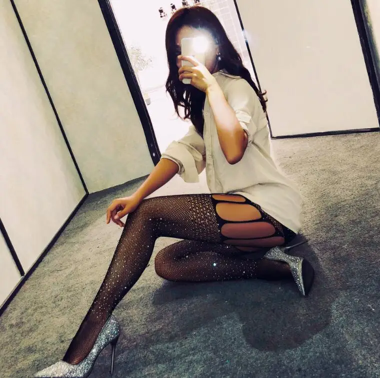 Sexy Coquettish Thin Stockings Garter Belt One-piece Socks With Diamond Jacquard Hollow Out See-through  Pants Mesh Pantyhose