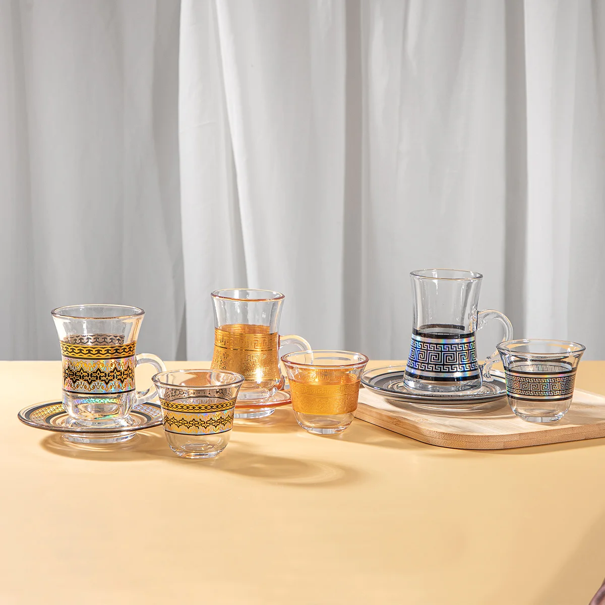 Turkish Black Tea Luxury Gold Color Painted Teacup Coffee Glass Thin Waist Turkish Tea Set With Customized Color Saucers