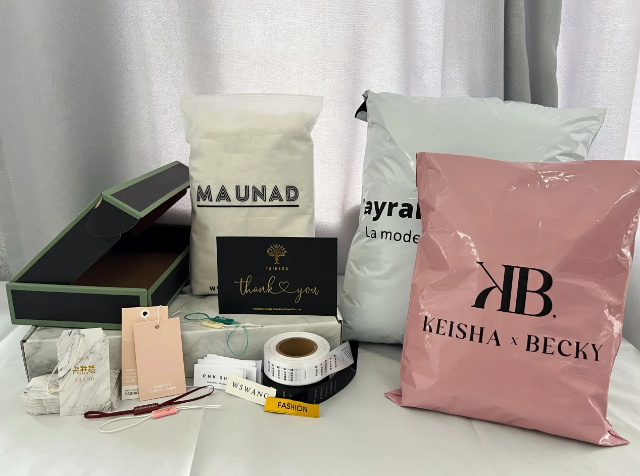 High Density Clothing Garment Sewing Damask Satin Fabric Size Neck Woven Label Custom Private Tag Design Brand Name Logo Tag