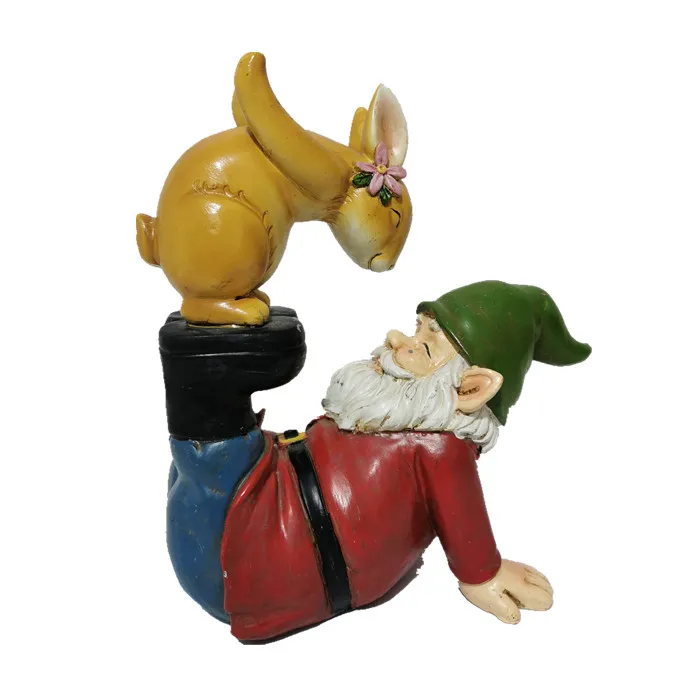 Top Grace Outdoor solar resin flower hat garden gnome with welcome brand