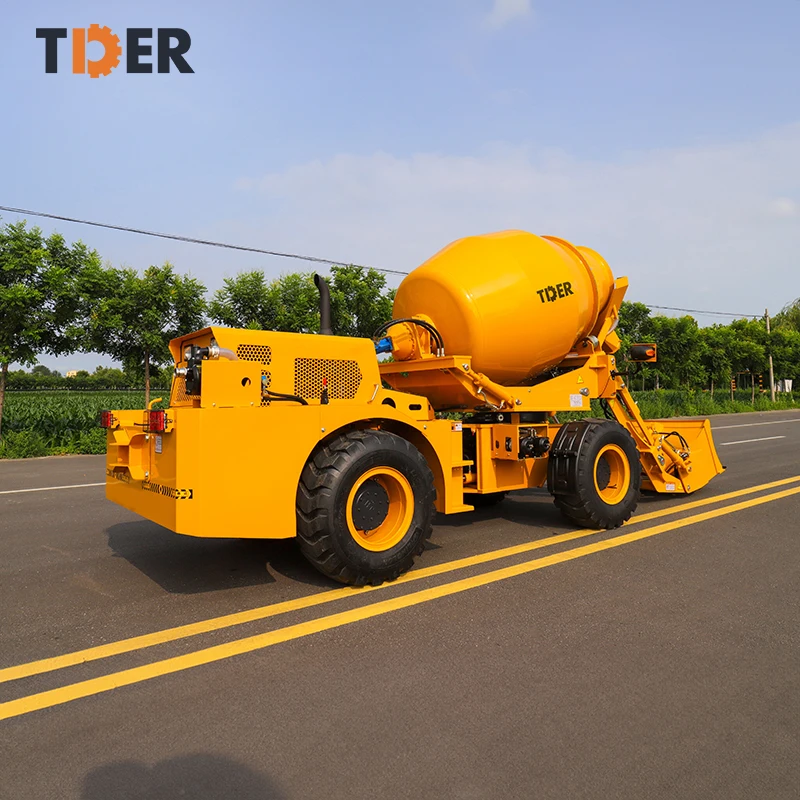 TDER self loading mobile concrete mixer trailer 2.6 cbm transit mud mixer truck with bucket pump machine