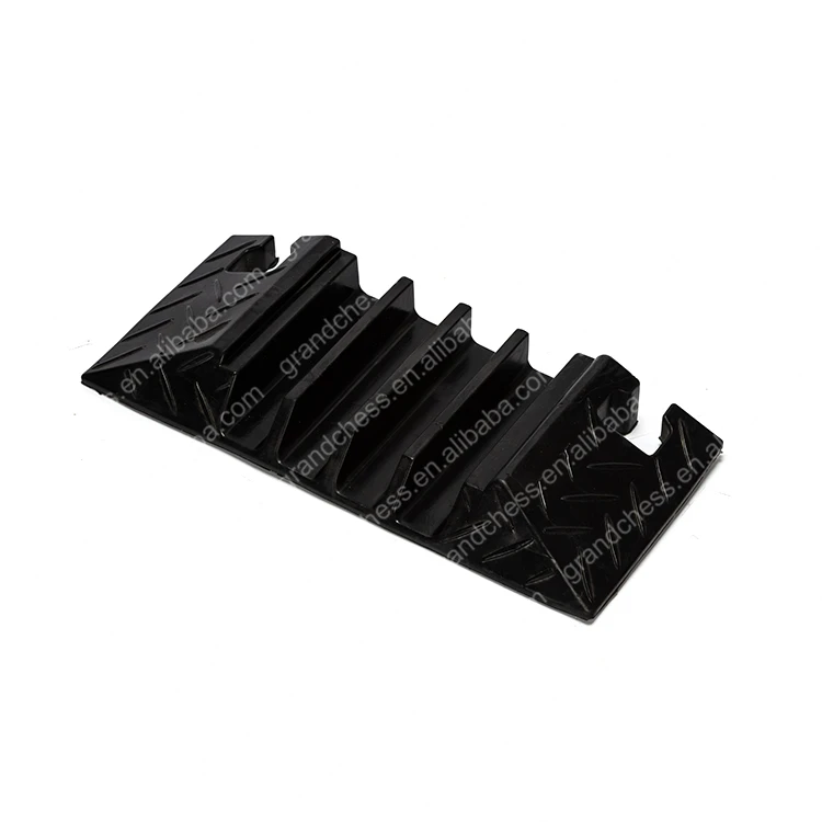 800x410x50mm Rubber 4 Channels Lane Traffic Incident Speed Ramp Floor Cable Protector