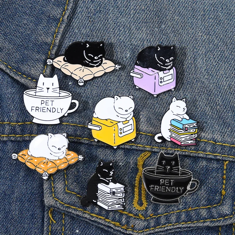 Wholesale Price Badge Funny Design Jesus Cartoon Custom Hard Enamel Pin Cute Enamel Pins