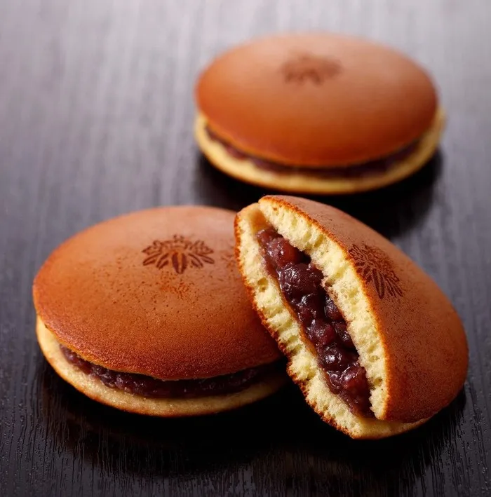 Fully automatic pancake dorayaki making machine production line