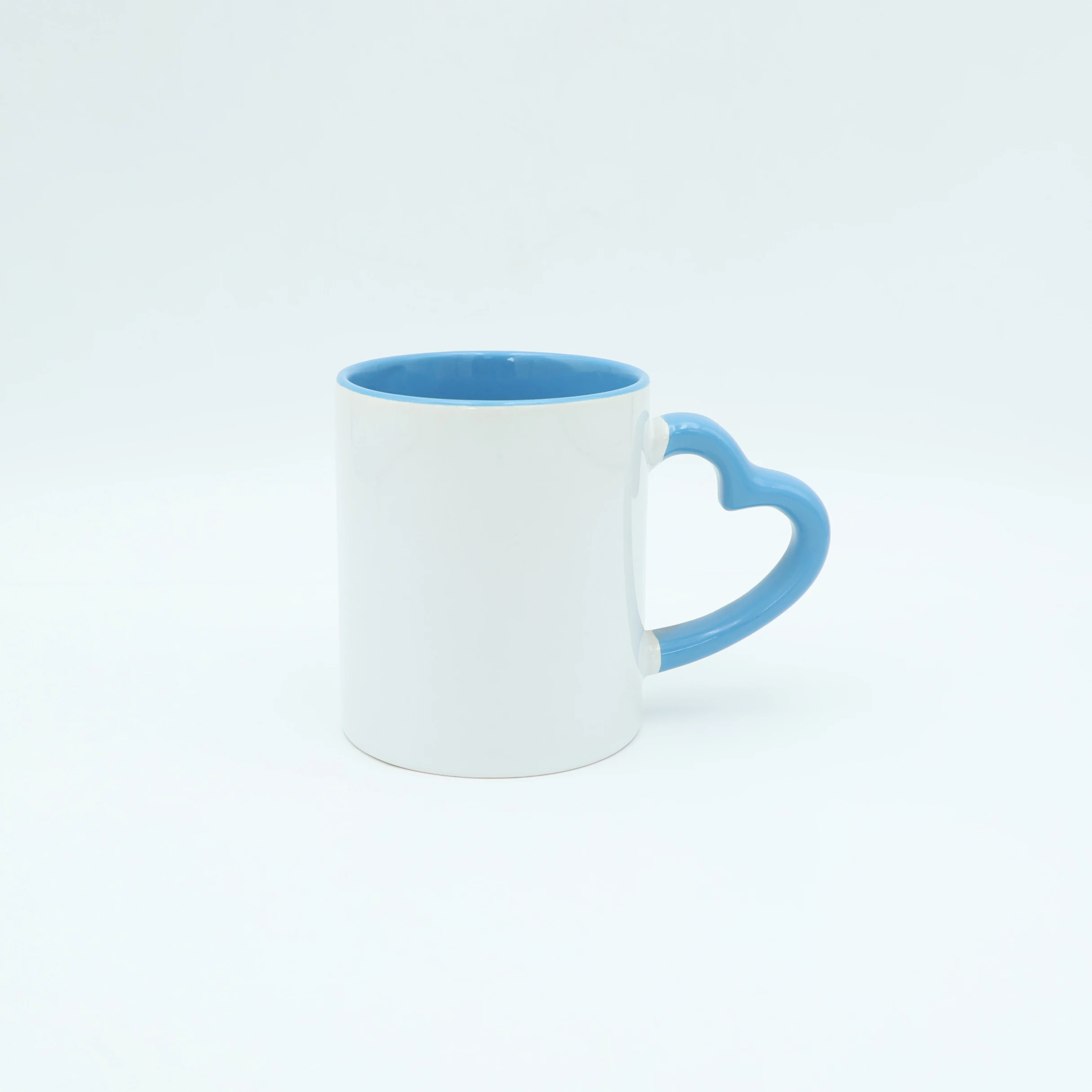 Wholesale White Blank Sublimation 11 OZ Inner Color Ceramic Mugs with Colourful Heart Shaped Handle