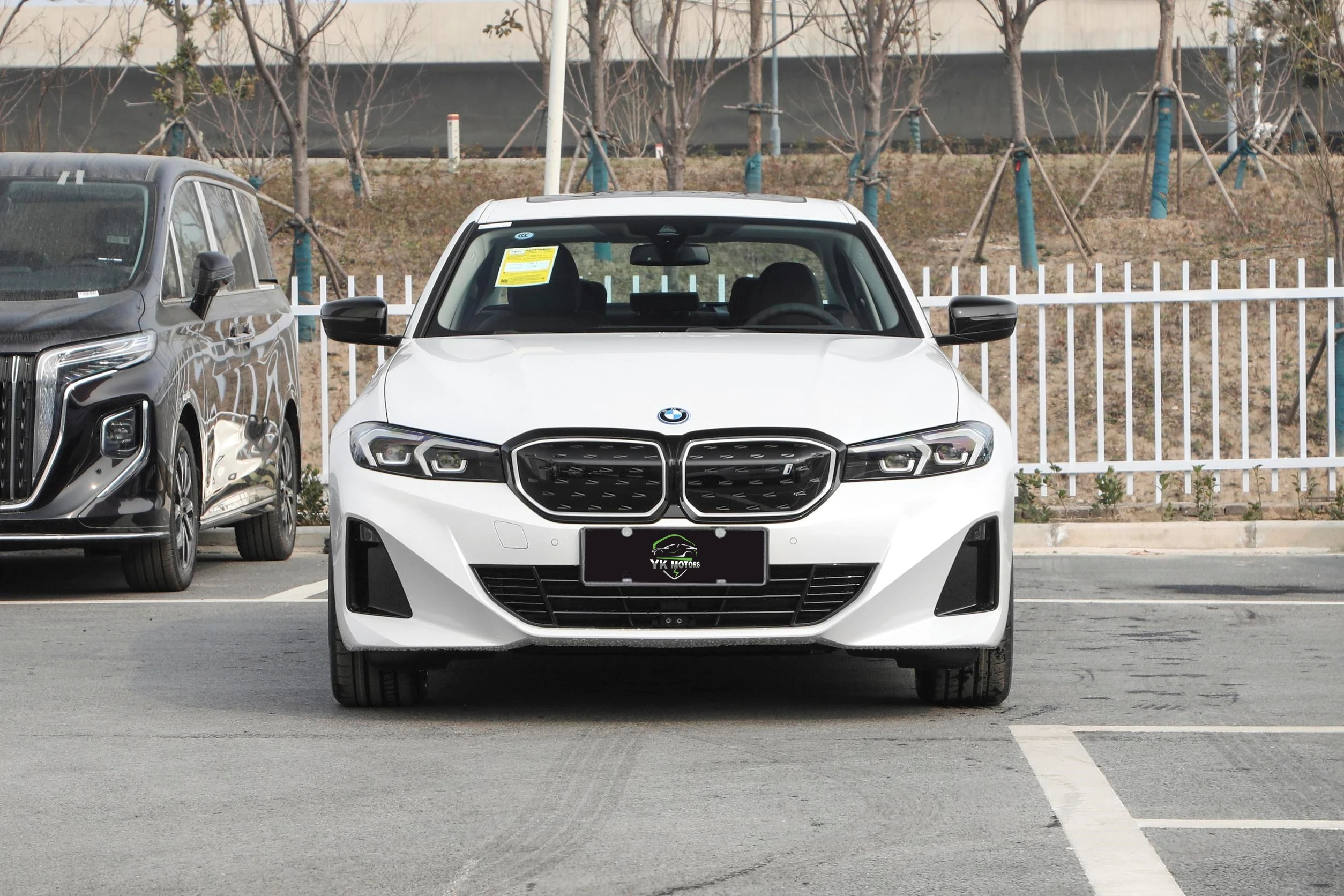 2023 Production  i3 Electric Cars 35L Fast-charged Electric Automobile 210 kW Midsize Limousine New Energy Vehicles
