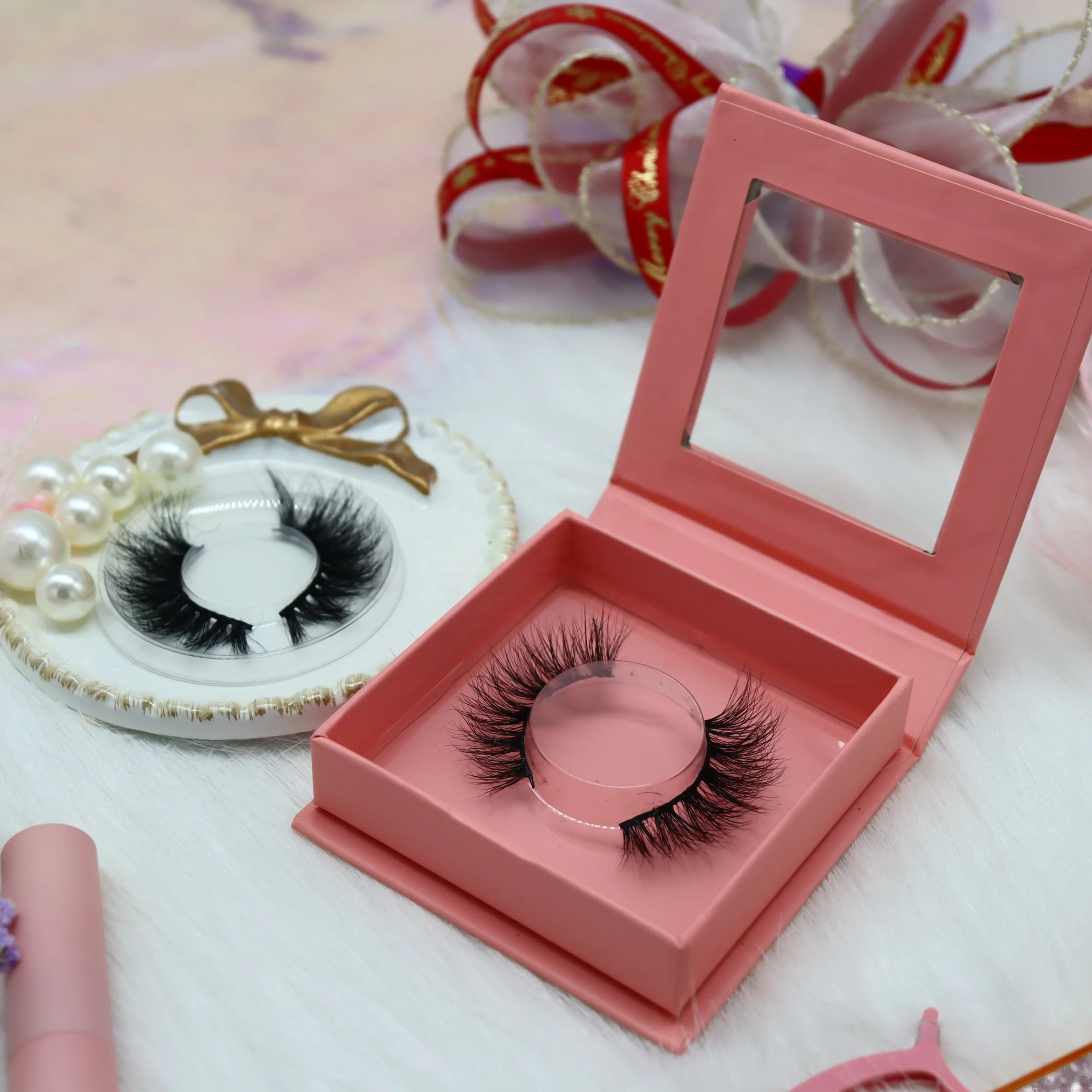 Alibaba best sell private label 3D Natural black mink lashes and custom eyelashes package