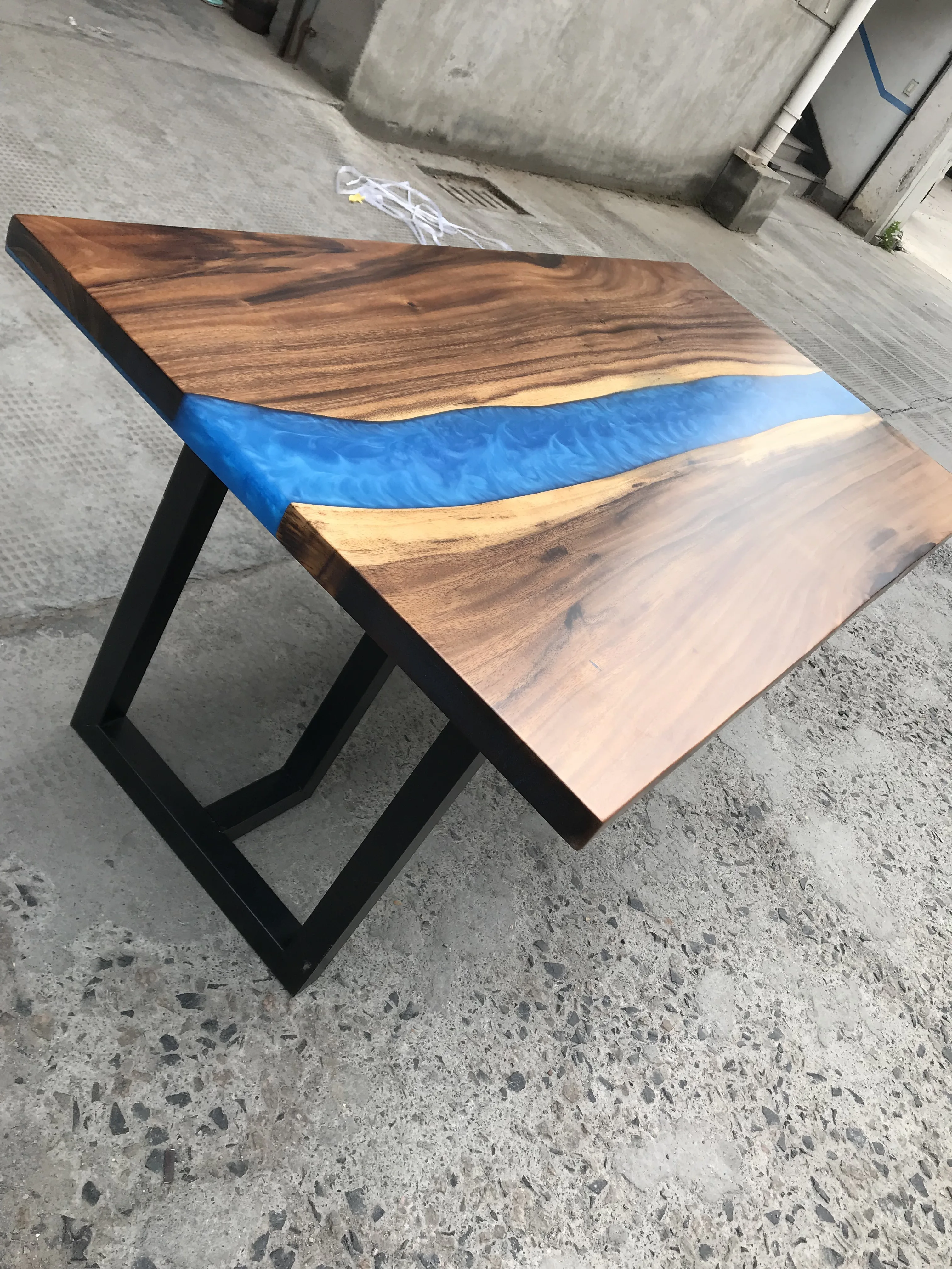 resin wood river tea table top