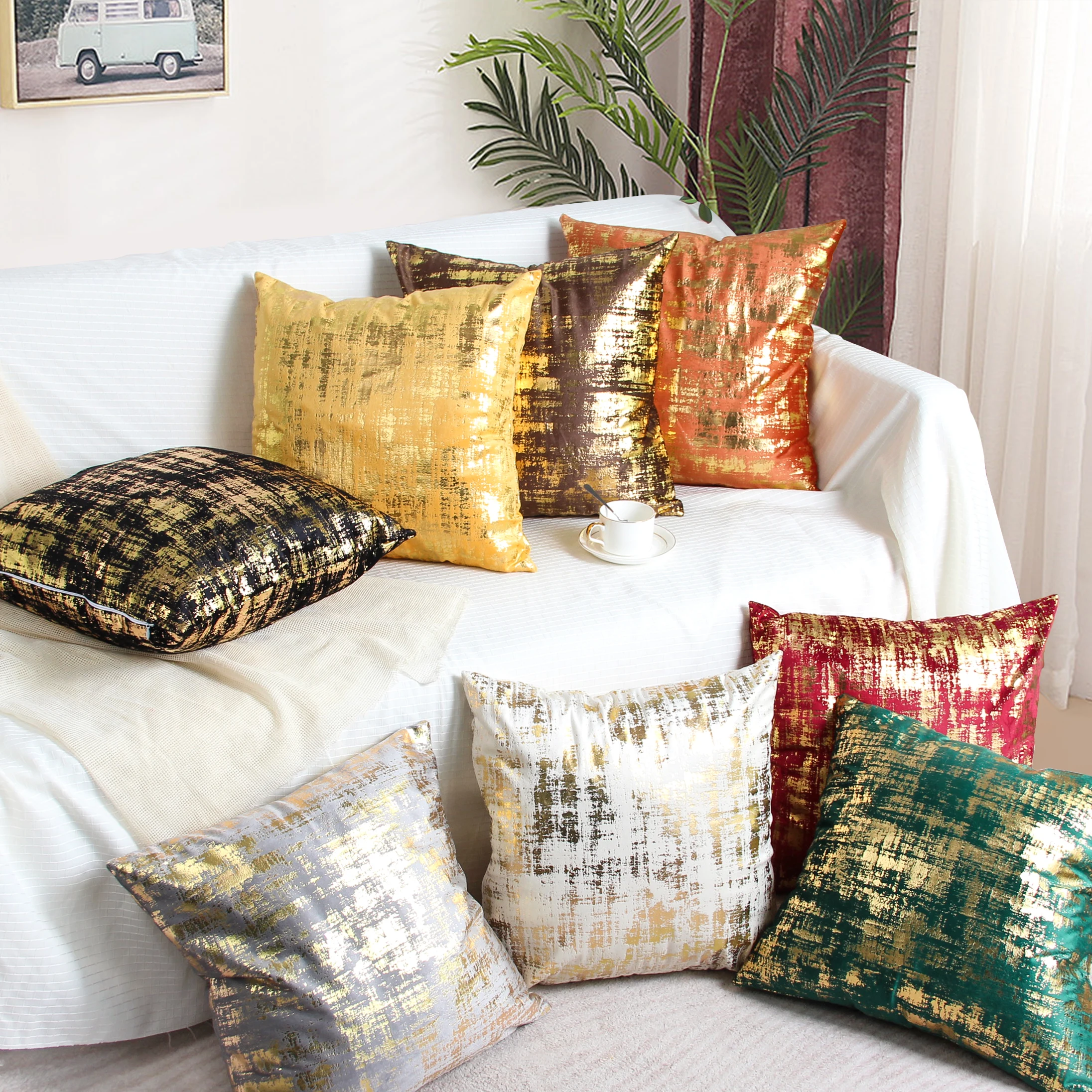 Hot Selling Modern Sofa Couch Abstract Stripes Decorative Pillowcases Gold Stamp Throw Pillow Covers